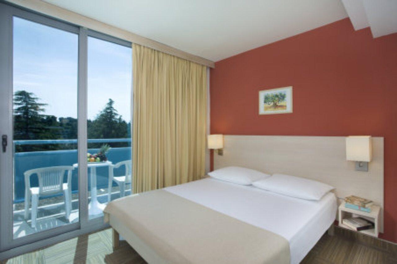 Sunny Porec By Valamar, Ex Crystal Exterior photo